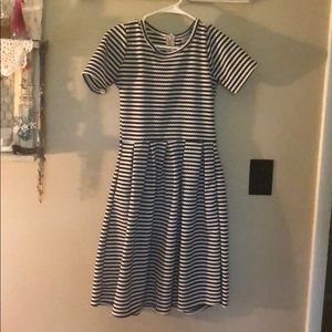 LuLaRoe Amelia